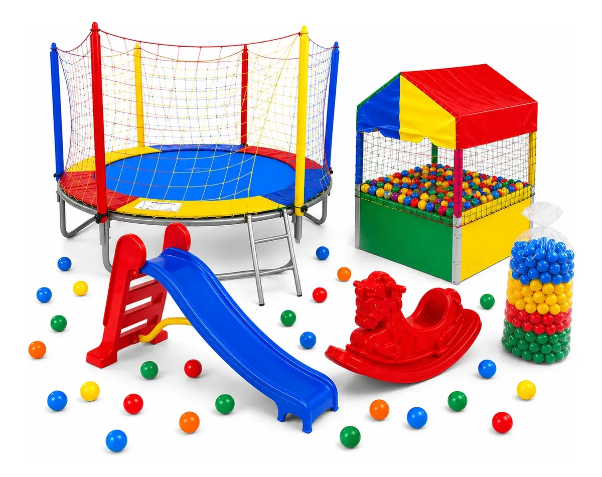 Kit playground Rotoplay com cama elástica, piscina de bolinhas, escorregador e gangorra