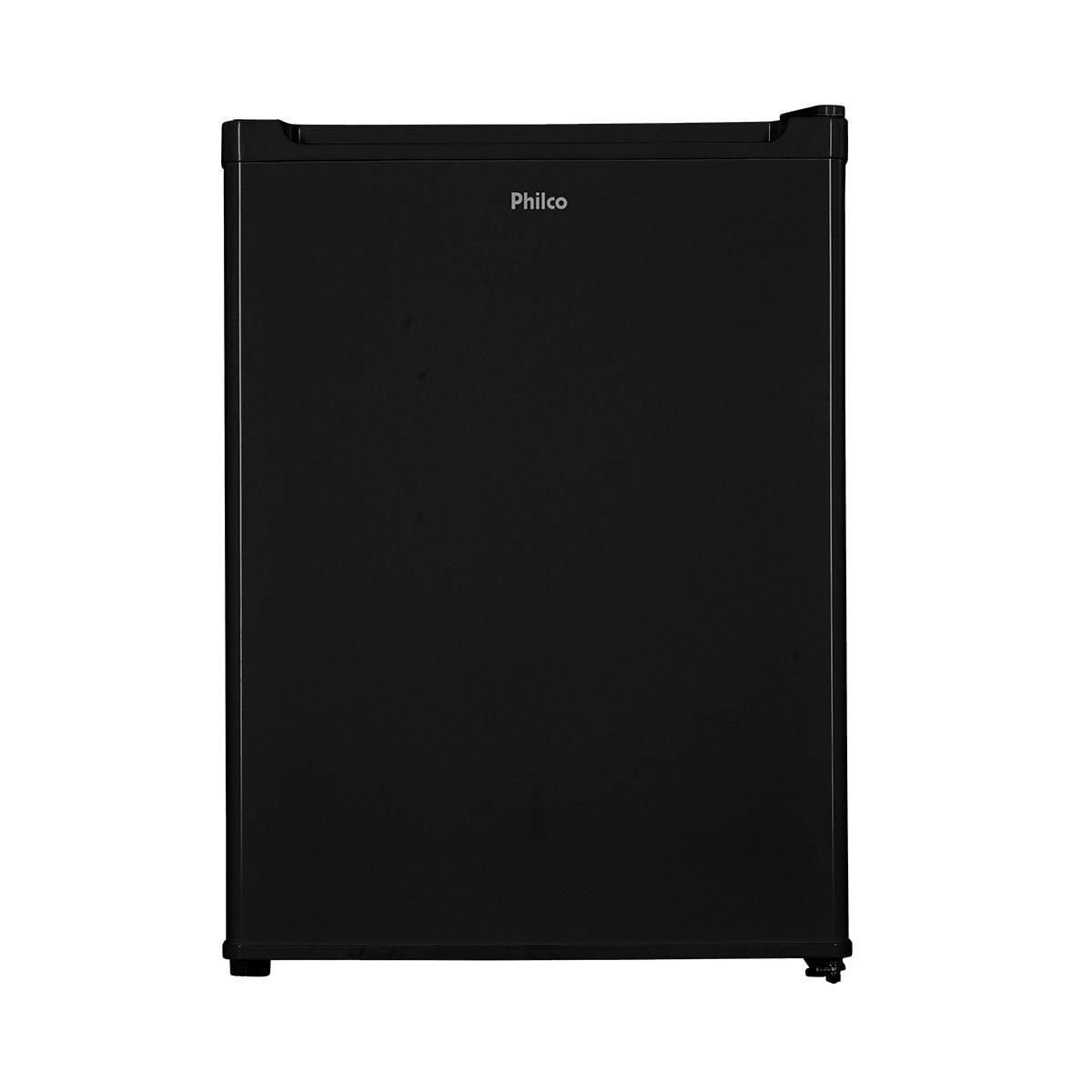 Frigobar Philco PFG85P preto de 68 litros visto de frente